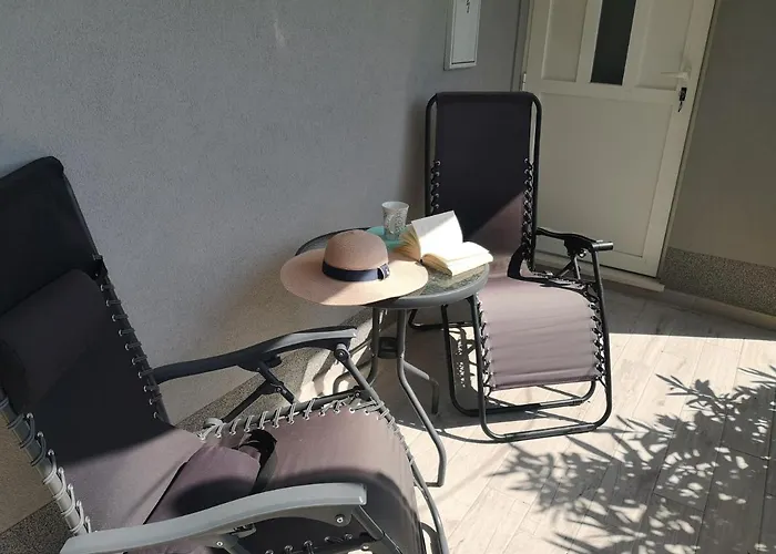 Mala Kuca Ispod Borova プリモシュテン